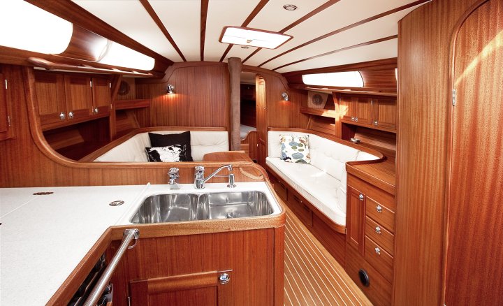 Linjett 37 Saloon