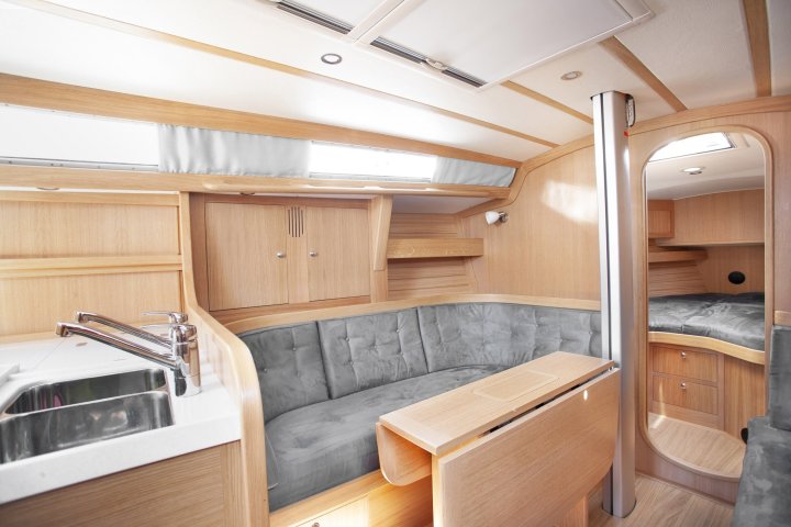 Linjett 34 Details